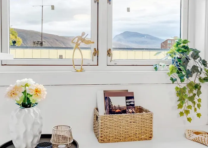 By The Bridge * Τρόμσο